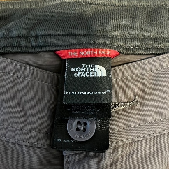 𝅺the North Face women’s 100% Nylon brown hiking shorts, 4, in good condition - Picture 3 of 7